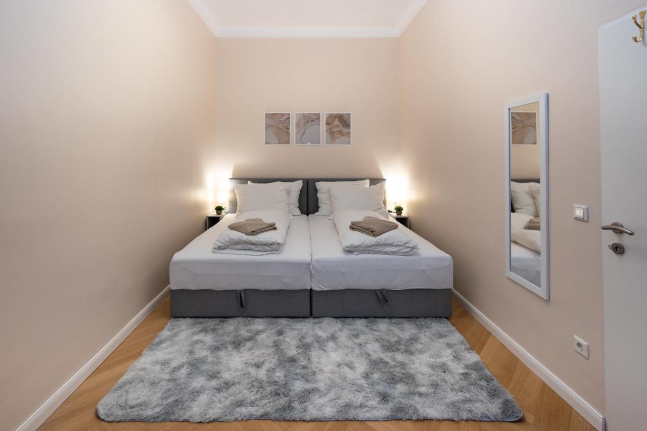 Charming Apartment Near Prater Vienna Esterno foto