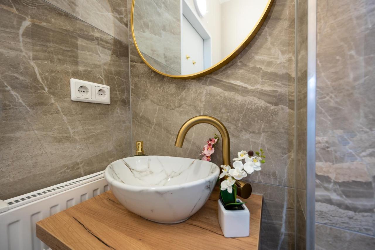 Charming Apartment Near Prater Vienna Esterno foto